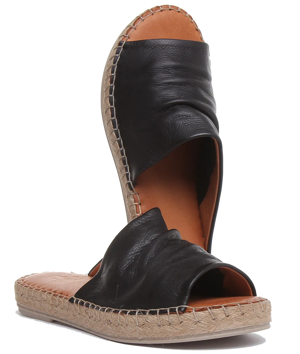 Aliyah Slip On Soft Mule In Black