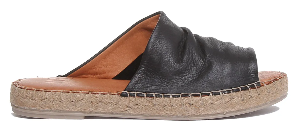 Aliyah Slip On Soft Mule In Black