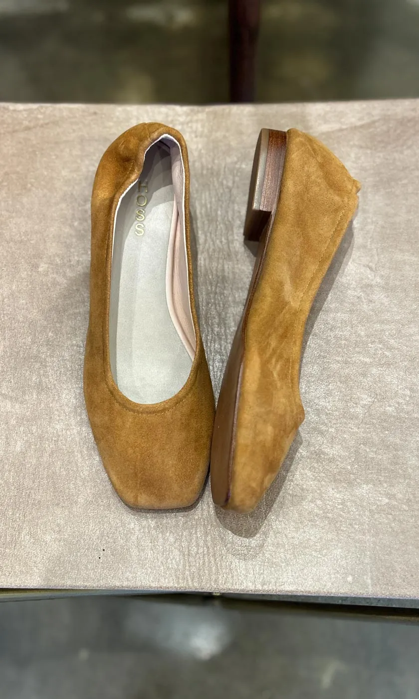 HOSS Soft Suede Tan ballet