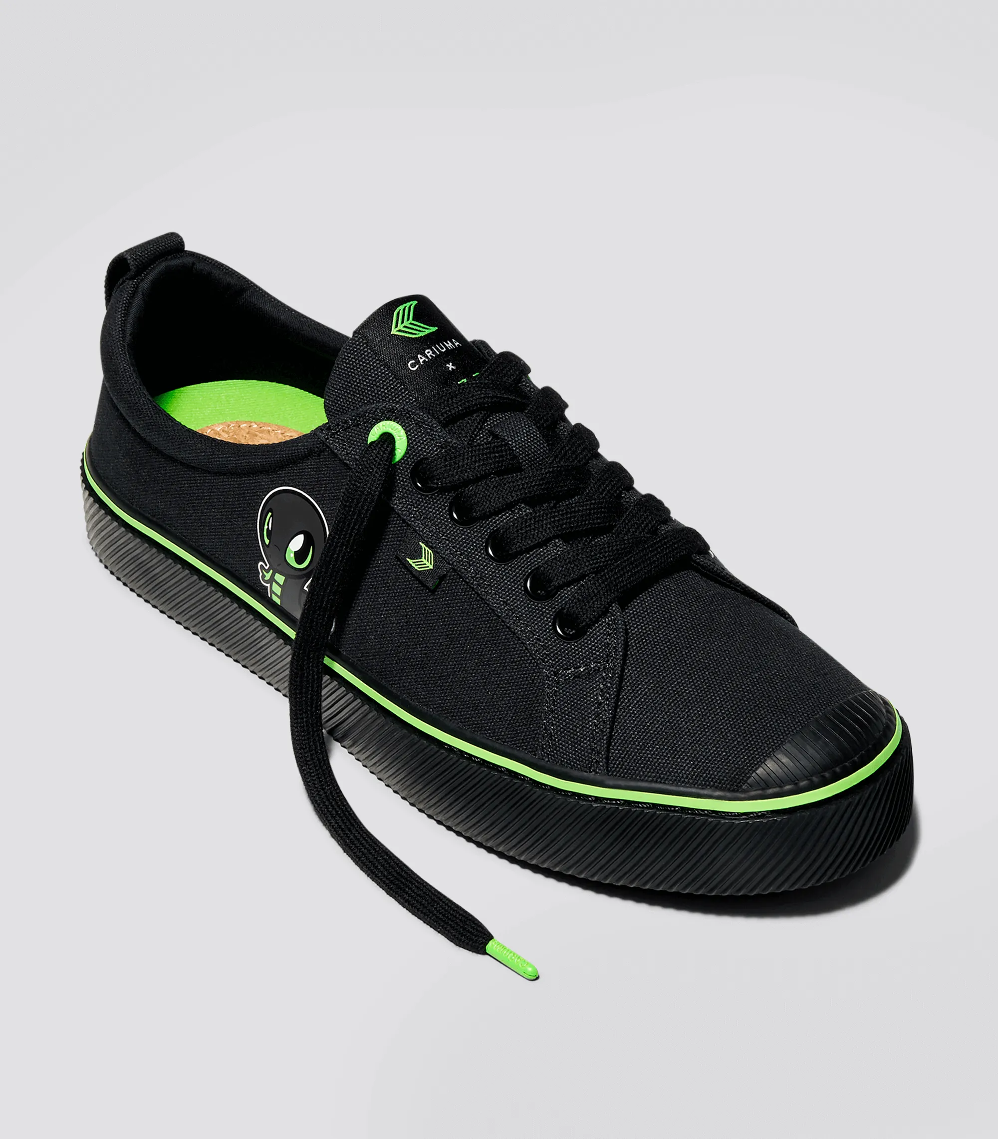 OCA Low Razer All Black Canvas Sneaker Women