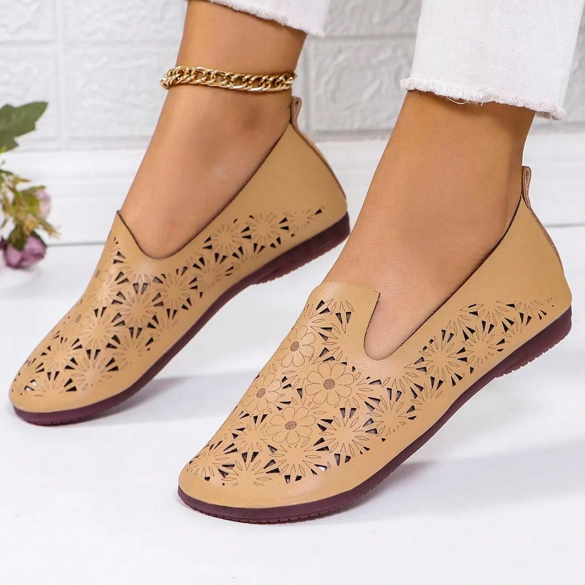 Women's Hollow Out Design Breathable Casual Flat Loafers, Sunflower & Daisy Slip-Resistant Soft Sole Soft Leather